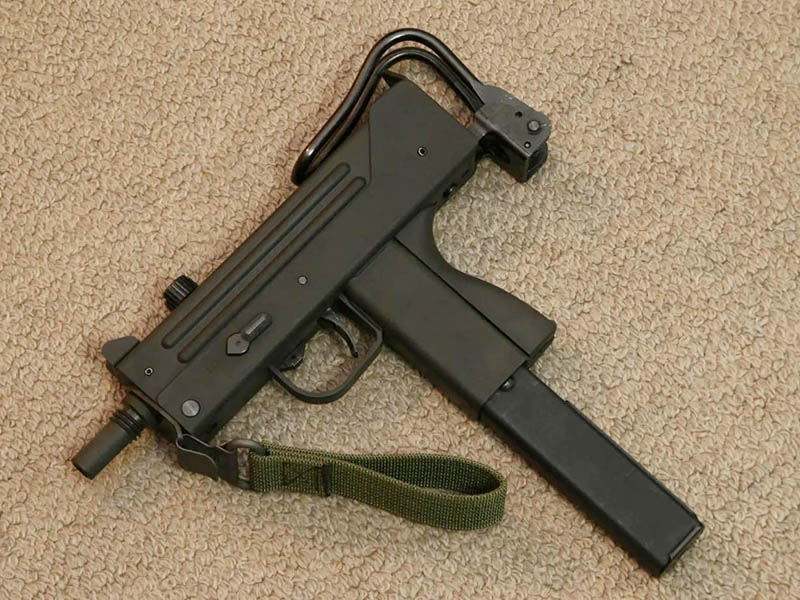csgo國人自己做的輔助